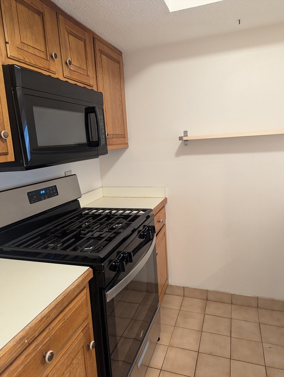2 bed, 2 bath apartment for rent at 147 Kelton Unit 703, Allston — photo 4 of 10