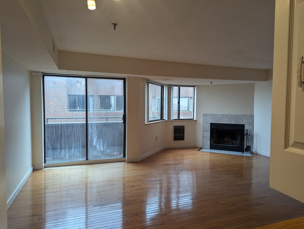 2 bed, 2 bath apartment for rent at 147 Kelton Unit 703, Allston — photo 9 of 10