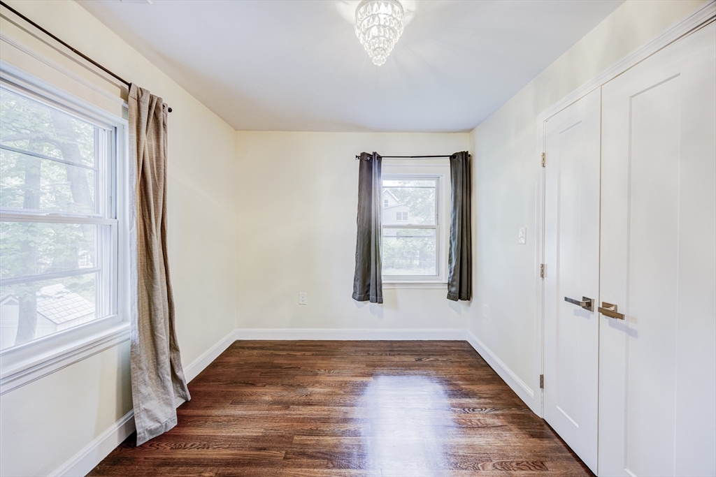 3 bed, 2 bath apartment for rent at 147 Lowell Unit 147, Newton — photo 18 of 24
