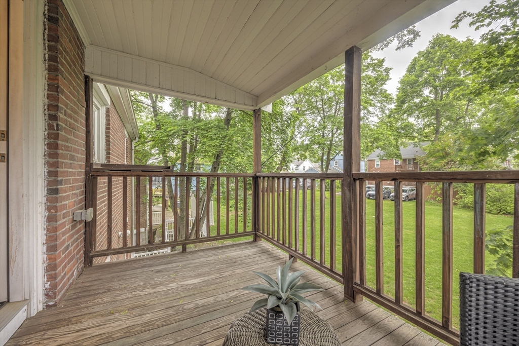 3 bed, 2 bath apartment for rent at 147 Lowell Unit 147, Newton — photo 21 of 24