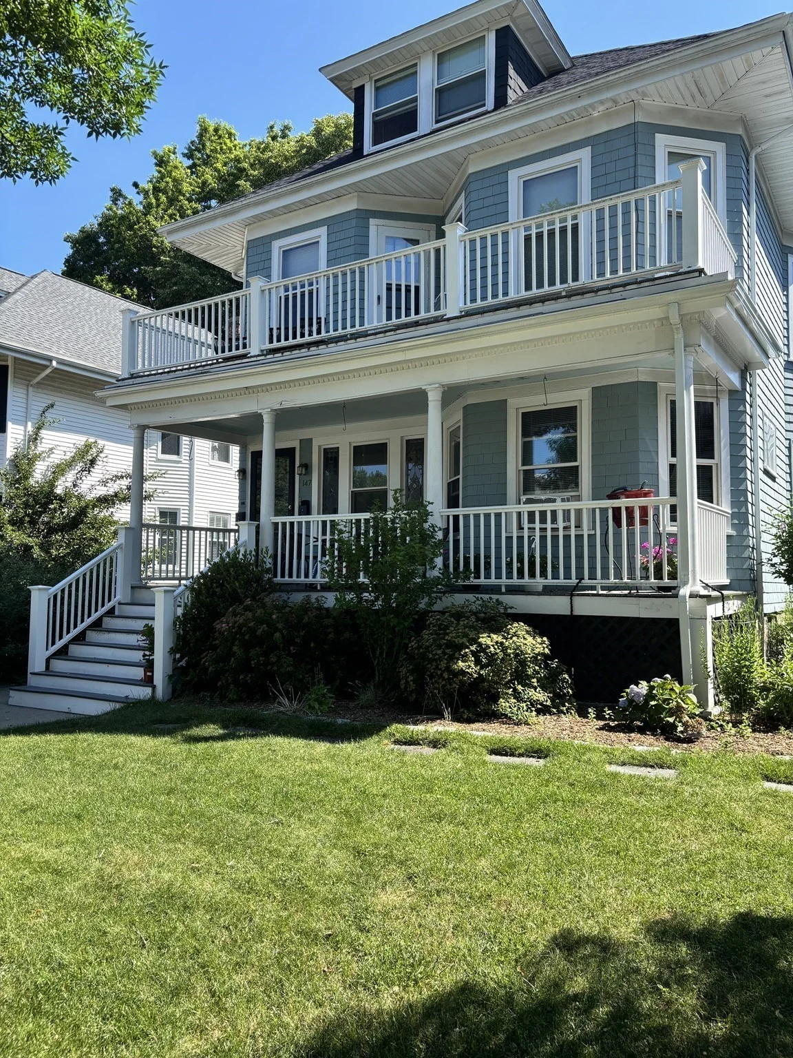 3 bed, 2 bath apartment for rent at 147 Manthorne Rd Unit 2, West Roxbury