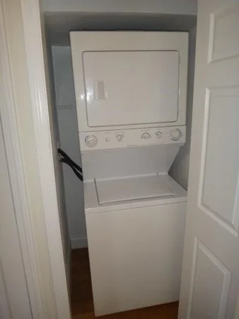 3 bed, 1 bath apartment for rent at 147 Marcella St Unit 3, Roxbury — photo 12 of 14
