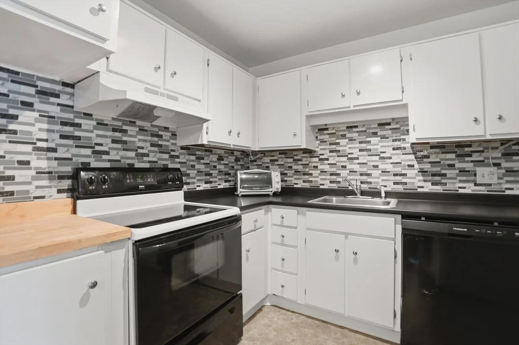 1 bed, 1 bath apartment for rent at 147 Milk St Unit 18, Westborough — photo 5 of 20