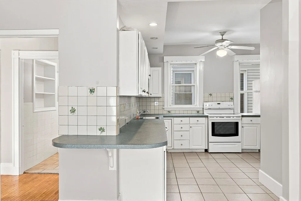 2 bed, 1 bath apartment for rent at 147 Murdock St Unit 1, Brighton — photo 11 of 34