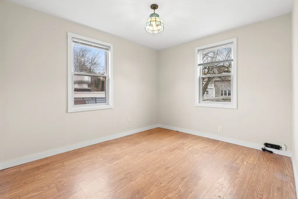 3 bed, 1 bath apartment for rent at 147 Nahant Rd Unit 2, Nahant — photo 16 of 26