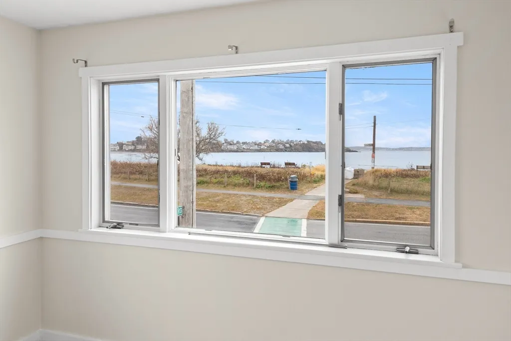 3 bed, 1 bath apartment for rent at 147 Nahant Rd Unit 2, Nahant — photo 2 of 26
