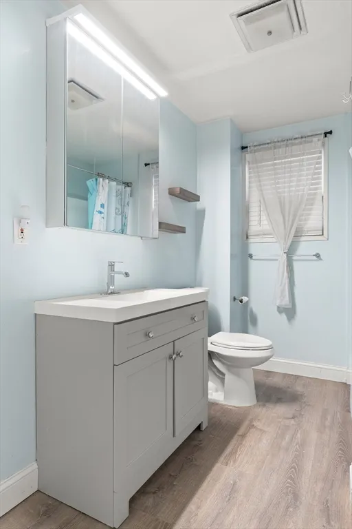 3 bed, 1 bath apartment for rent at 147 Nahant Rd Unit 2, Nahant — photo 18 of 26