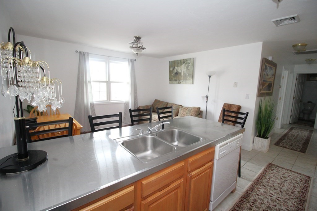 2 bed, 1 bath apartment for rent at 147 North St Unit A, Barnstable — photo 3 of 14
