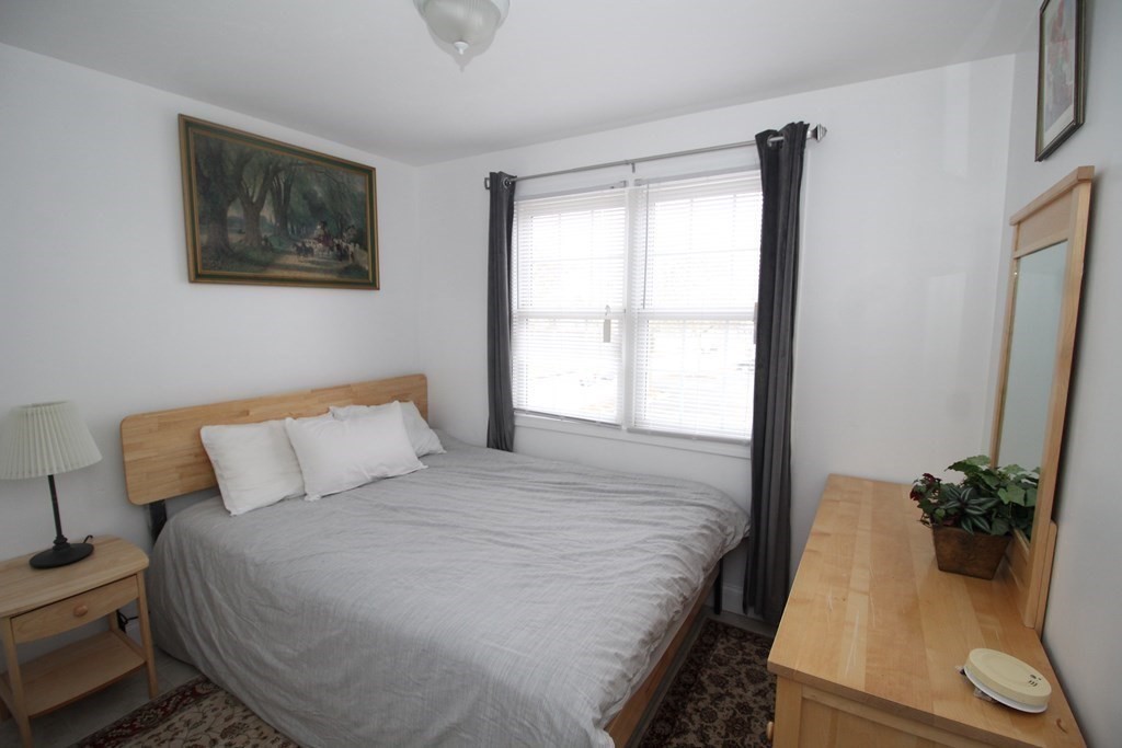 2 bed, 1 bath apartment for rent at 147 North St Unit A, Barnstable — photo 9 of 14