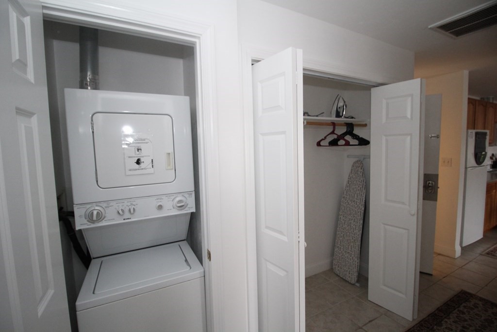 2 bed, 1 bath apartment for rent at 147 North St Unit A, Barnstable — photo 13 of 14