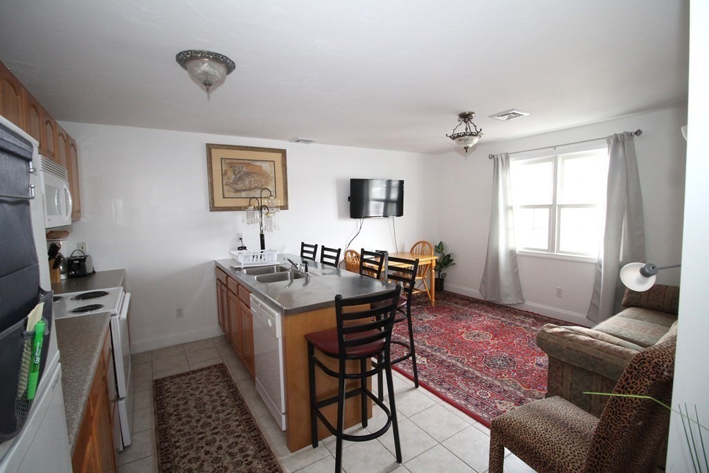 2 bed, 1 bath apartment for rent at 147 North St Unit A, Barnstable — photo 2 of 14