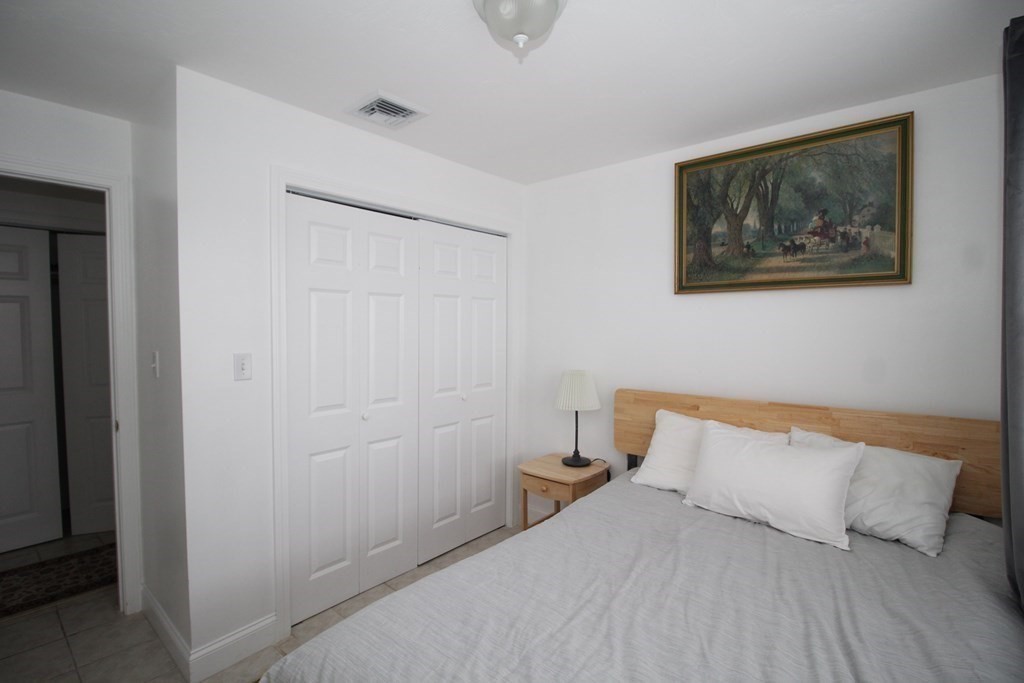 2 bed, 1 bath apartment for rent at 147 North St Unit A, Barnstable — photo 10 of 14