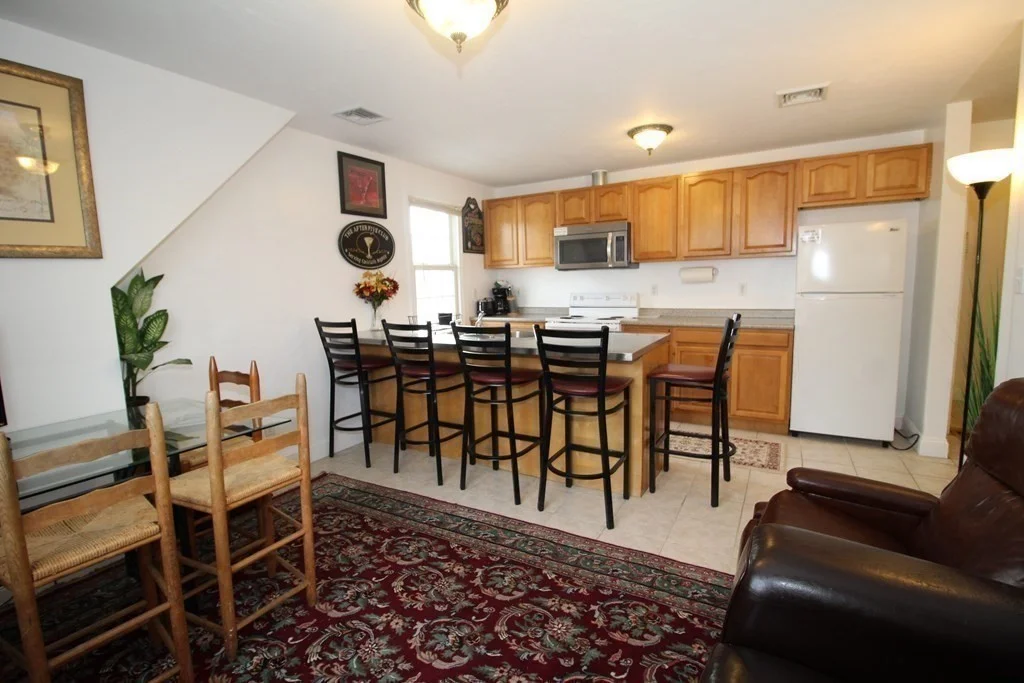 2 bed, 1 bath apartment for rent at 147 North St Unit B2, Barnstable — photo 3 of 12