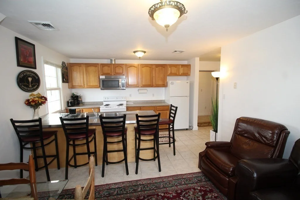 2 bed, 1 bath apartment for rent at 147 North St Unit B2, Barnstable — photo 4 of 12