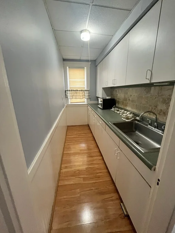 2 bed, 1 bath apartment for rent at 147 Oakland Ave Unit 1, Methuen — photo 3 of 14