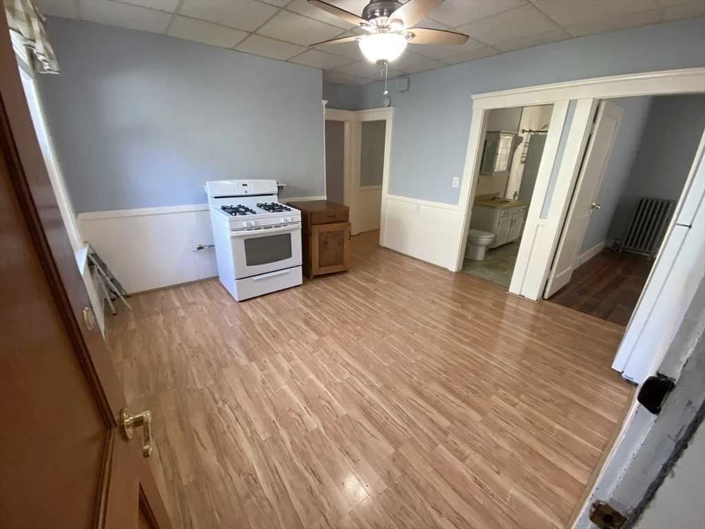 2 bed, 1 bath apartment for rent at 147 Oakland Ave Unit 1, Methuen — photo 2 of 14