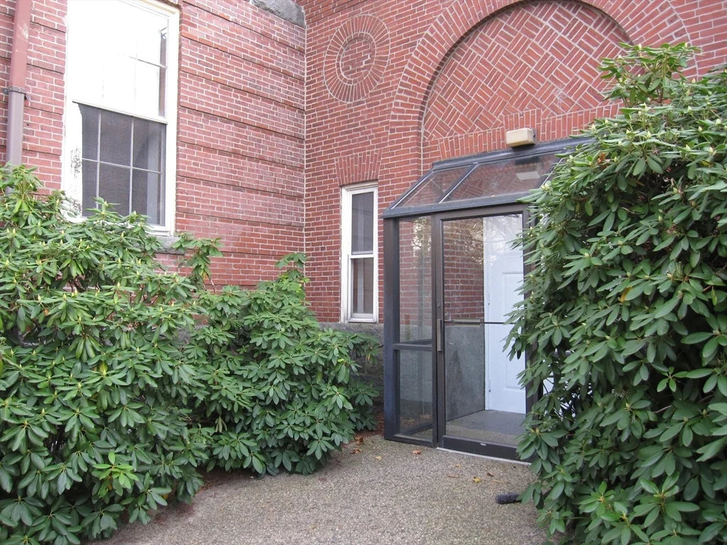 2 bed, 2 bath apartment for rent at 147 Rawson Rd Unit 207, Quincy — photo 24 of 32