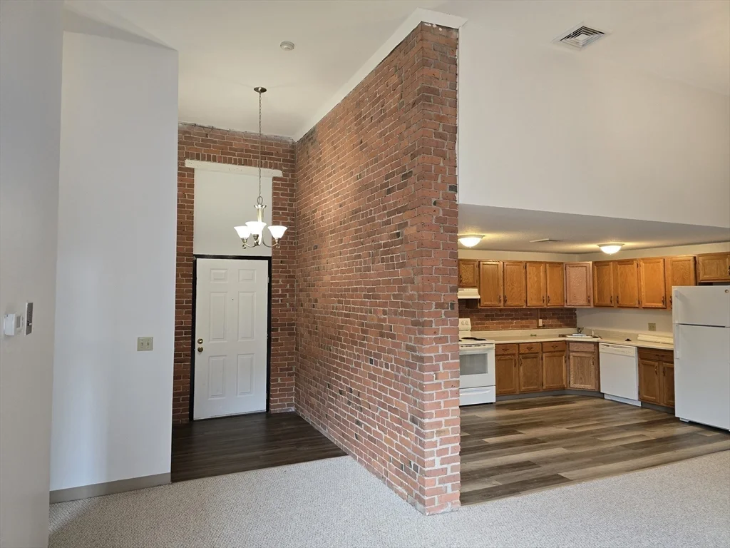 2 bed, 2 bath apartment for rent at 147 Rawson Rd Unit 207, Quincy — photo 7 of 32