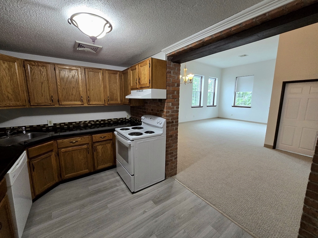 2 bed, 2 bath apartment for rent at 147 Rawson Rd Unit 209, Quincy — photo 9 of 24