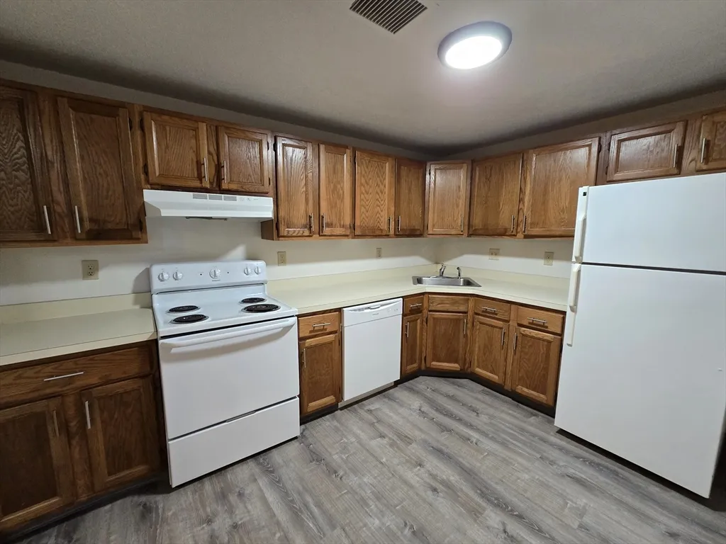 2 bed, 2 bath apartment for rent at 147 Rawson Rd Unit G3, Quincy — photo 7 of 20