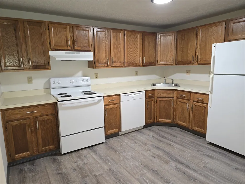 2 bed, 2 bath apartment for rent at 147 Rawson Rd Unit G3, Quincy — photo 2 of 20