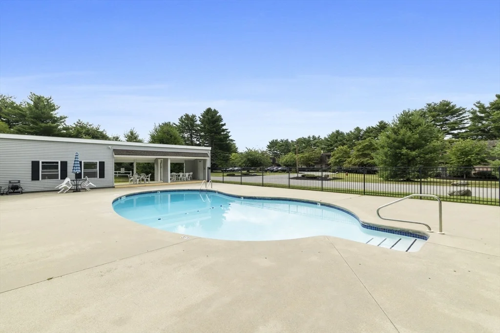 2 bed, 1 bath apartment for rent at 147 Sylvan St Unit 12A, Danvers — photo 1 of 29