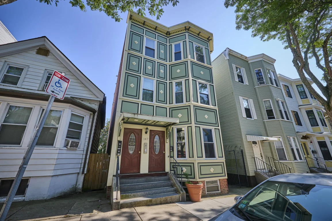 3 bed, 1 bath apartment for rent at 147 Trenton St Unit 3, East Boston — photo 17 of 17