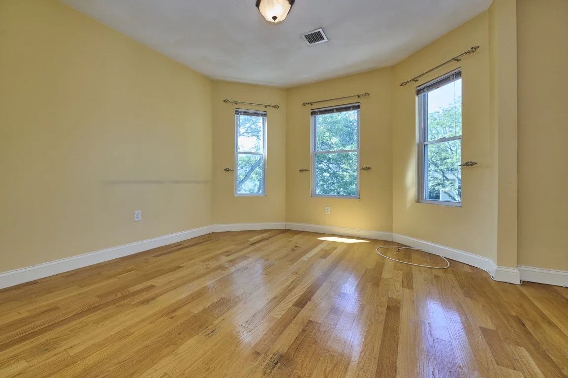 3 bed, 1 bath apartment for rent at 147 Trenton St Unit 3, East Boston — photo 10 of 17