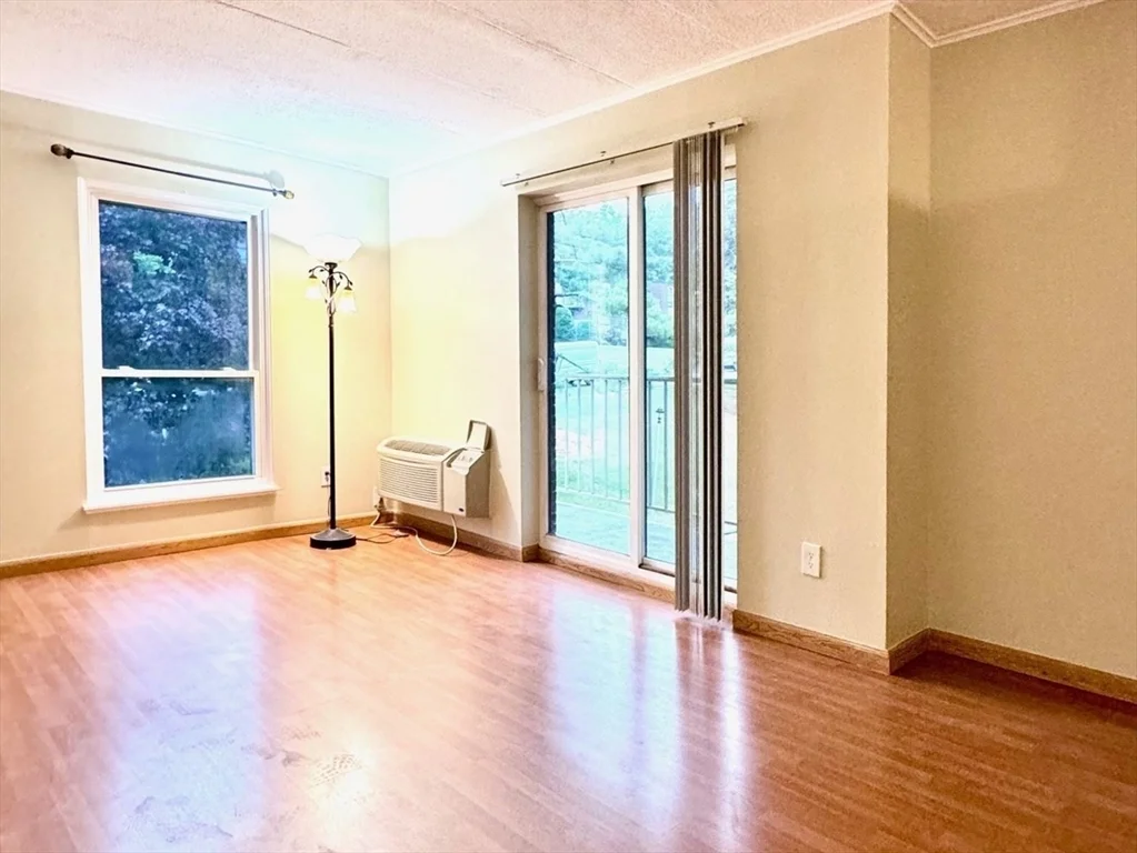 1 bed, 1 bath apartment for rent at 147 Turner Rd Unit 99, Holliston — photo 2 of 24