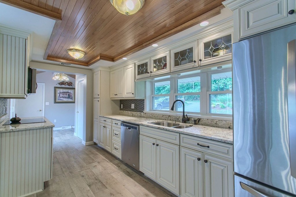2 bed, 2 bath apartment for rent at 147 Washington, East Methuen — photo 4 of 15