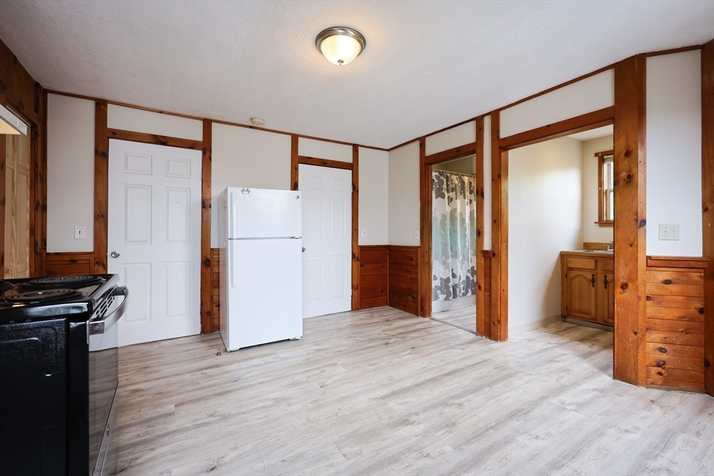 2 bed, 1 bath apartment for rent at 147 Washington Unit 3, Peabody — photo 9 of 23