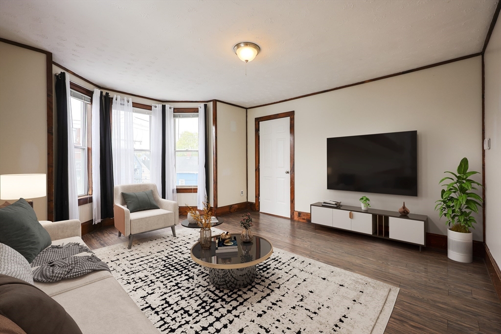 2 bed, 1 bath apartment for rent at 147 Washington Unit 3, Peabody — photo 2 of 23