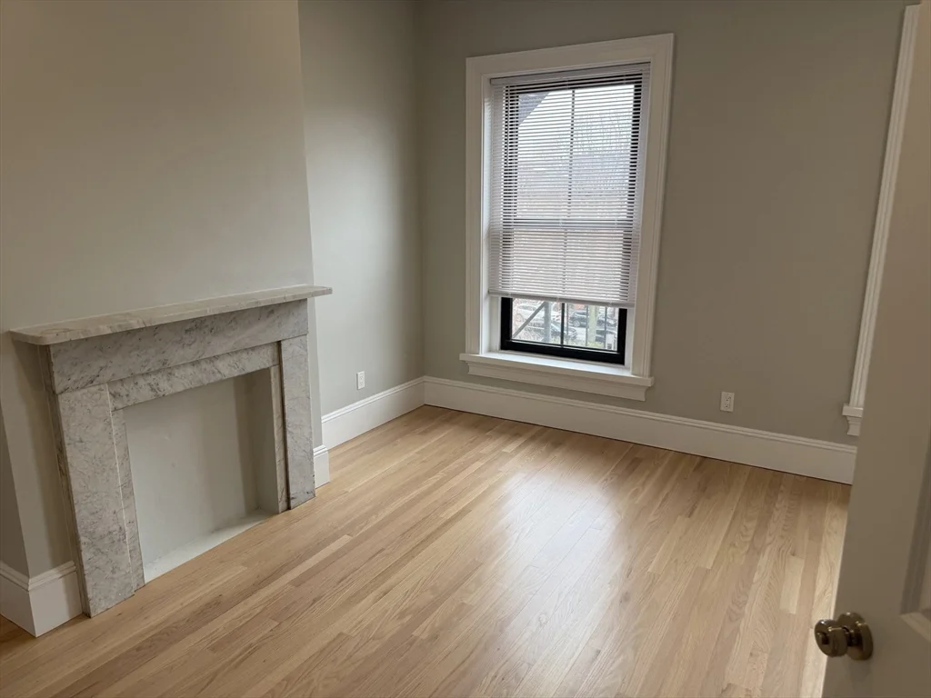 2 bed, 1 bath apartment for rent at 147 West Concord Unit 3, South End — photo 11 of 16
