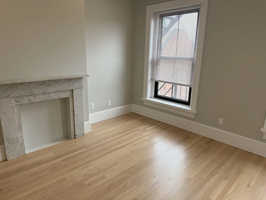 2 bed, 1 bath apartment for rent at 147 West Concord Unit 3, South End — photo 12 of 16