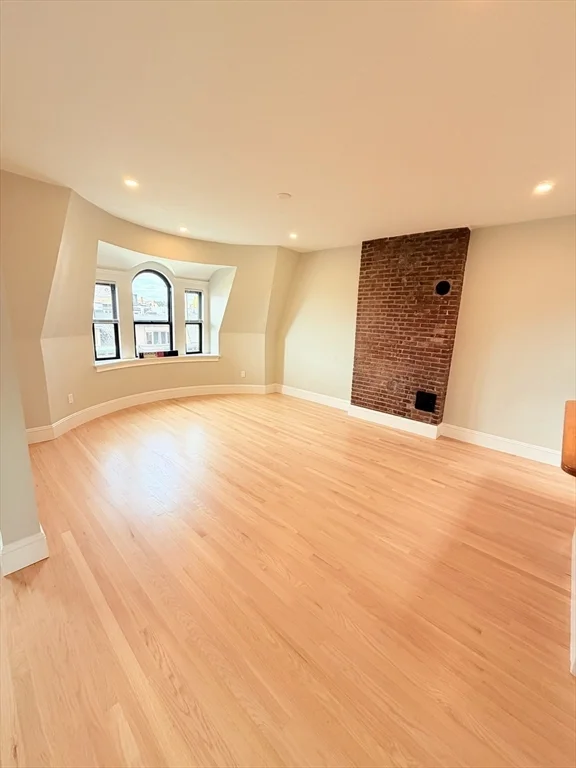 1 bed, 1 bath apartment for rent at 147 West Concord Unit 4, South End — photo 2 of 10