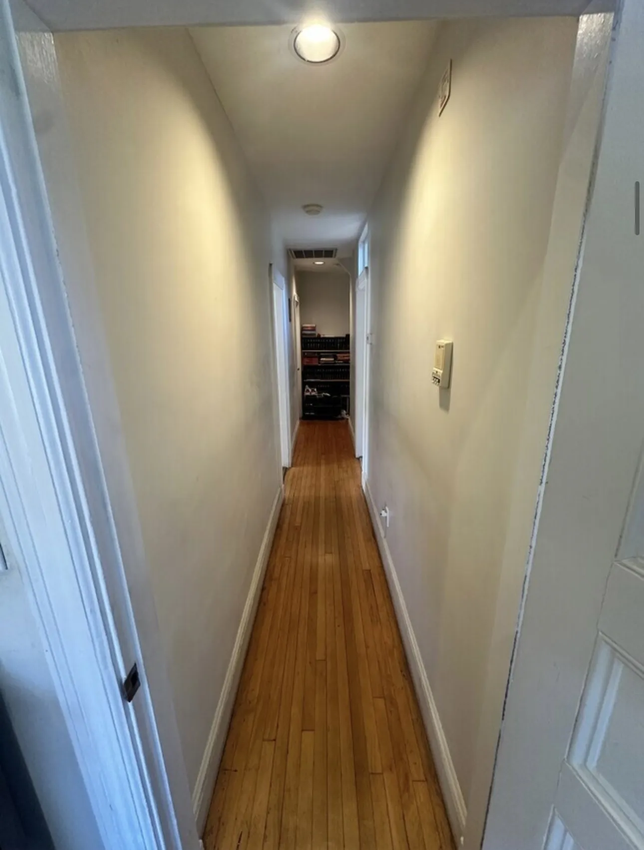 2 bed, 1 bath apartment for rent at 147 Willow Ave Unit 3, Powder House Square — photo 9 of 17