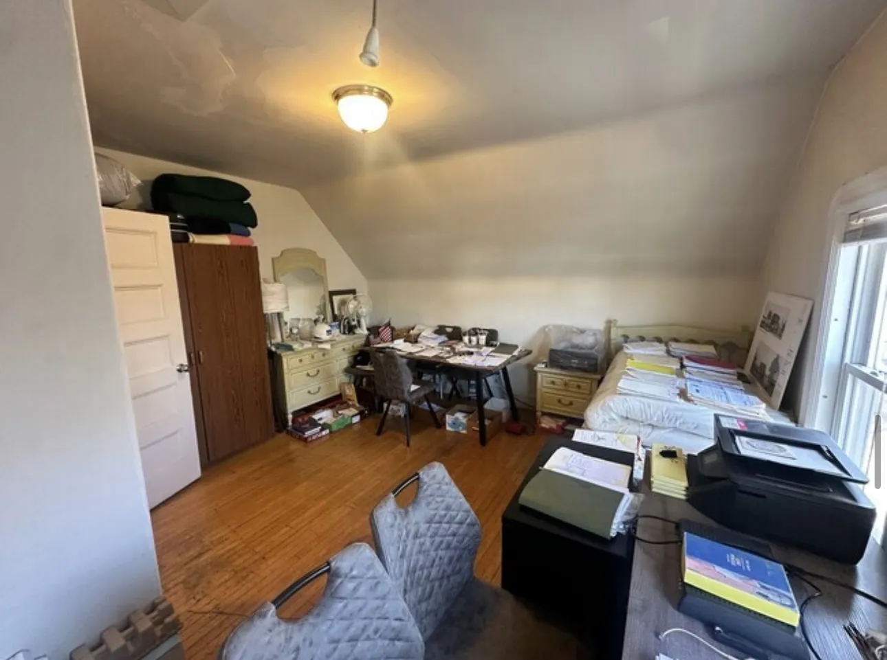 2 bed, 1 bath apartment for rent at 147 Willow Ave Unit 3, Powder House Square — photo 14 of 17