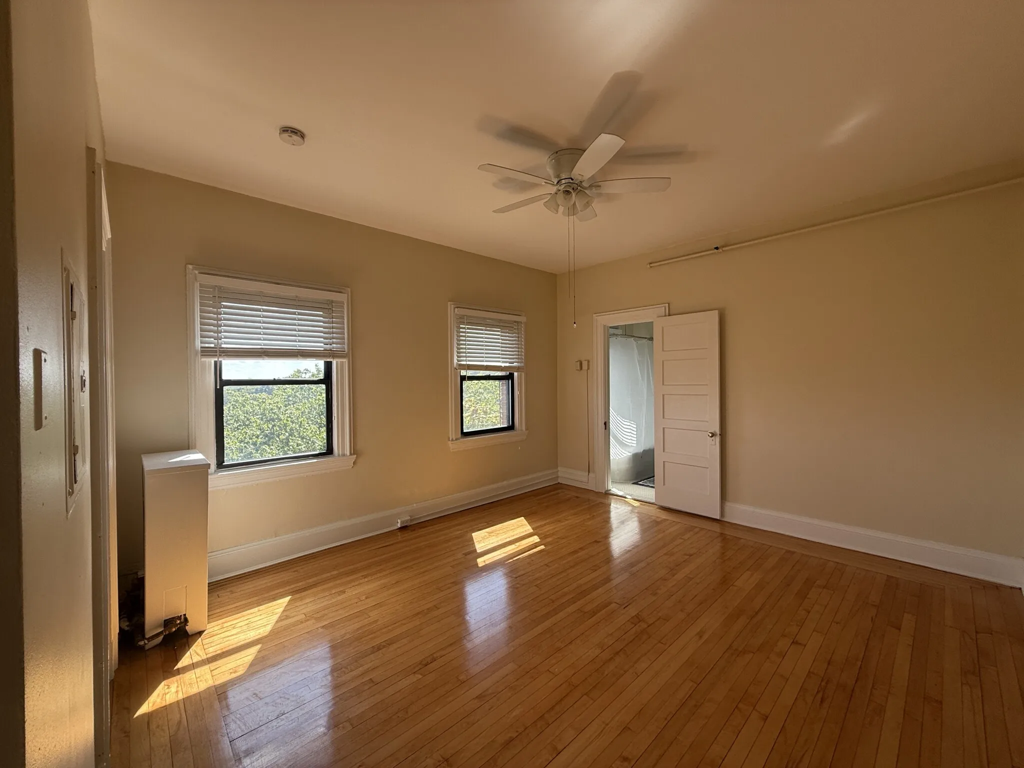 Studio bed, 1 bath apartment for rent at 1470 Beacon St Unit Apt. 69, Corey Hill — photo 5 of 33