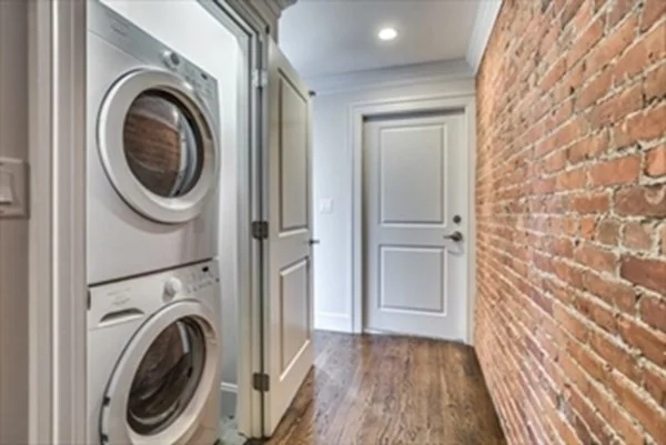 3 bed, 4+ bath apartment for rent at 1471 Beacon St Unit 1, Coolidge Corner — photo 12 of 30