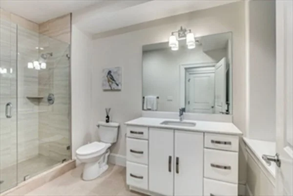 3 bed, 4+ bath apartment for rent at 1471 Beacon St Unit 1, Coolidge Corner — photo 27 of 30