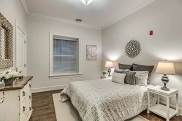 3 bed, 4+ bath apartment for rent at 1471 Beacon St Unit 1, Coolidge Corner — photo 10 of 30
