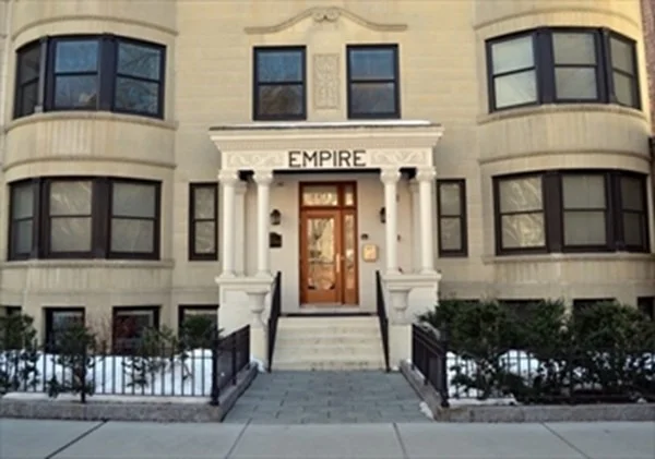 3 bed, 4+ bath apartment for rent at 1471 Beacon St Unit 1, Coolidge Corner — photo 30 of 30