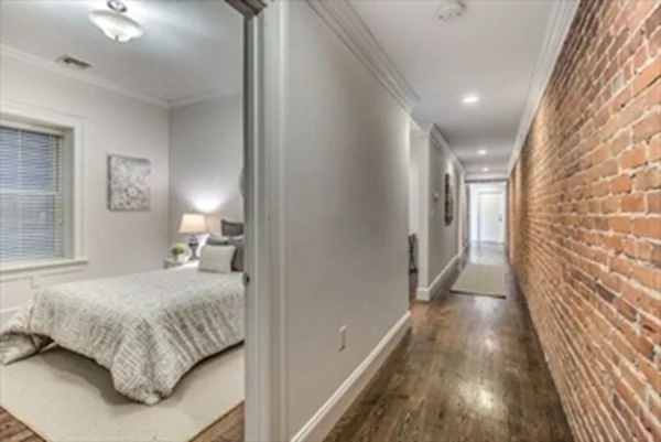 3 bed, 4+ bath apartment for rent at 1471 Beacon St Unit 1, Coolidge Corner — photo 9 of 30