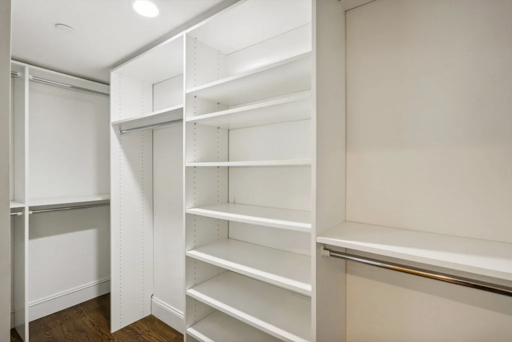 4 bed, 4+ bath apartment for rent at 1471 Beacon St Unit 2, Coolidge Corner — photo 16 of 20