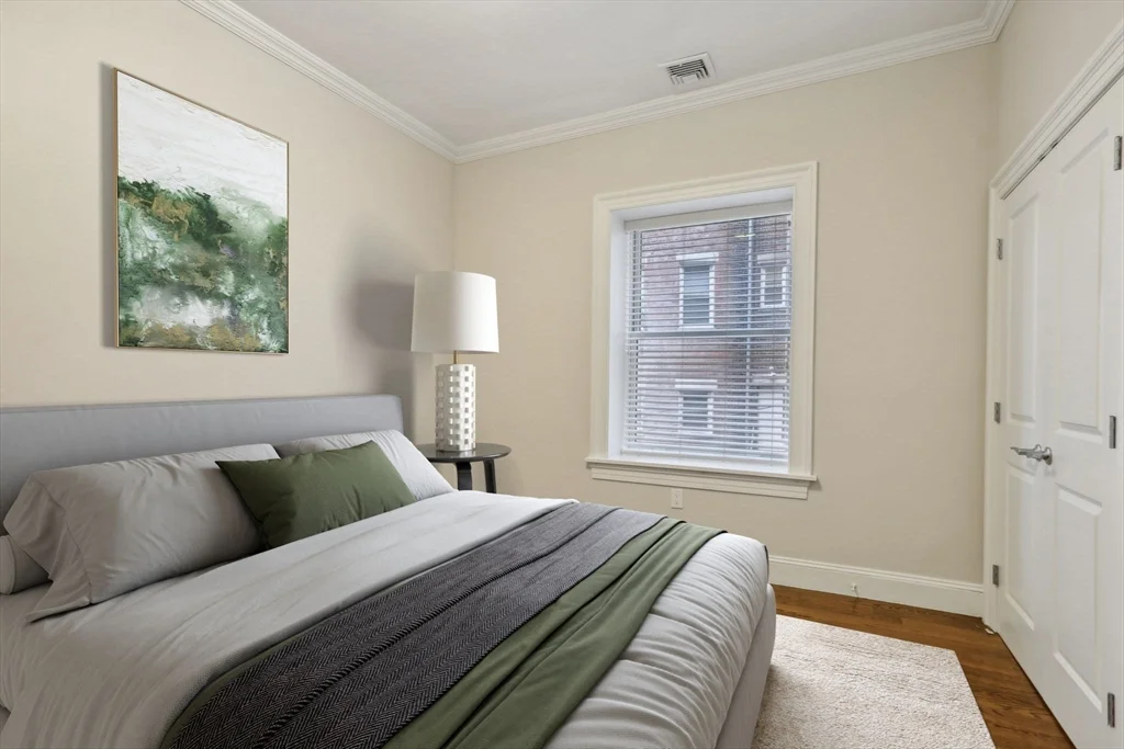 4 bed, 4+ bath apartment for rent at 1471 Beacon St Unit 2, Coolidge Corner — photo 7 of 20