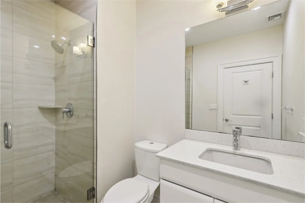 4 bed, 4+ bath apartment for rent at 1471 Beacon St Unit 2R, Coolidge Corner — photo 20 of 23