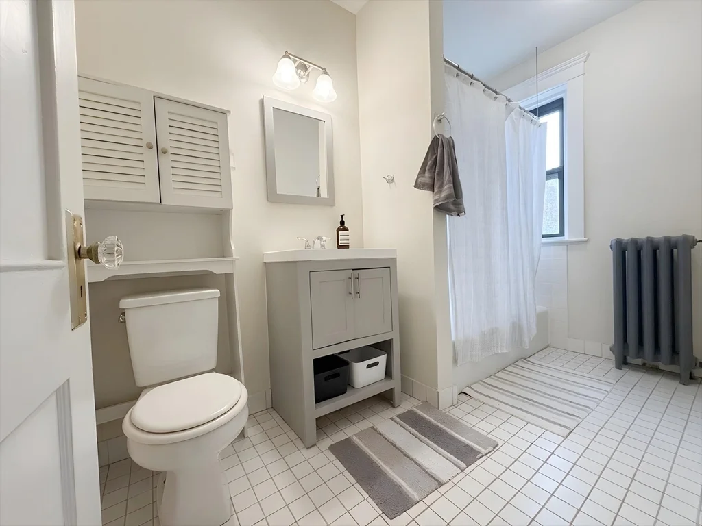3 bed, 1 bath apartment for rent at 1472 Commonwealth Ave Unit 2, Brighton — photo 4 of 16