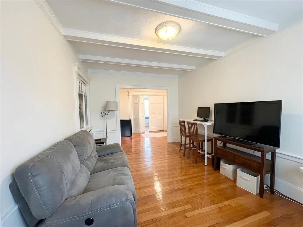 3 bed, 1 bath apartment for rent at 1472 Commonwealth Ave Unit 2, Brighton — photo 3 of 16