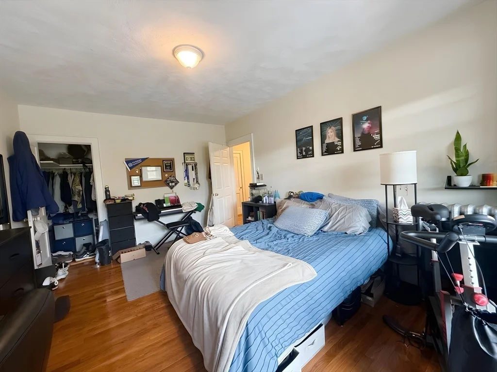 3 bed, 1 bath apartment for rent at 1472 Commonwealth Ave Unit 2, Brighton — photo 8 of 16