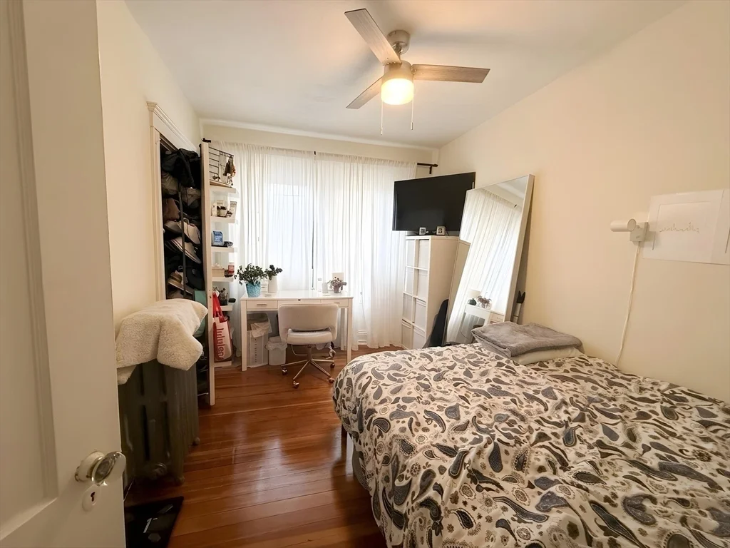 3 bed, 1 bath apartment for rent at 1472 Commonwealth Ave Unit 2, Brighton — photo 6 of 16
